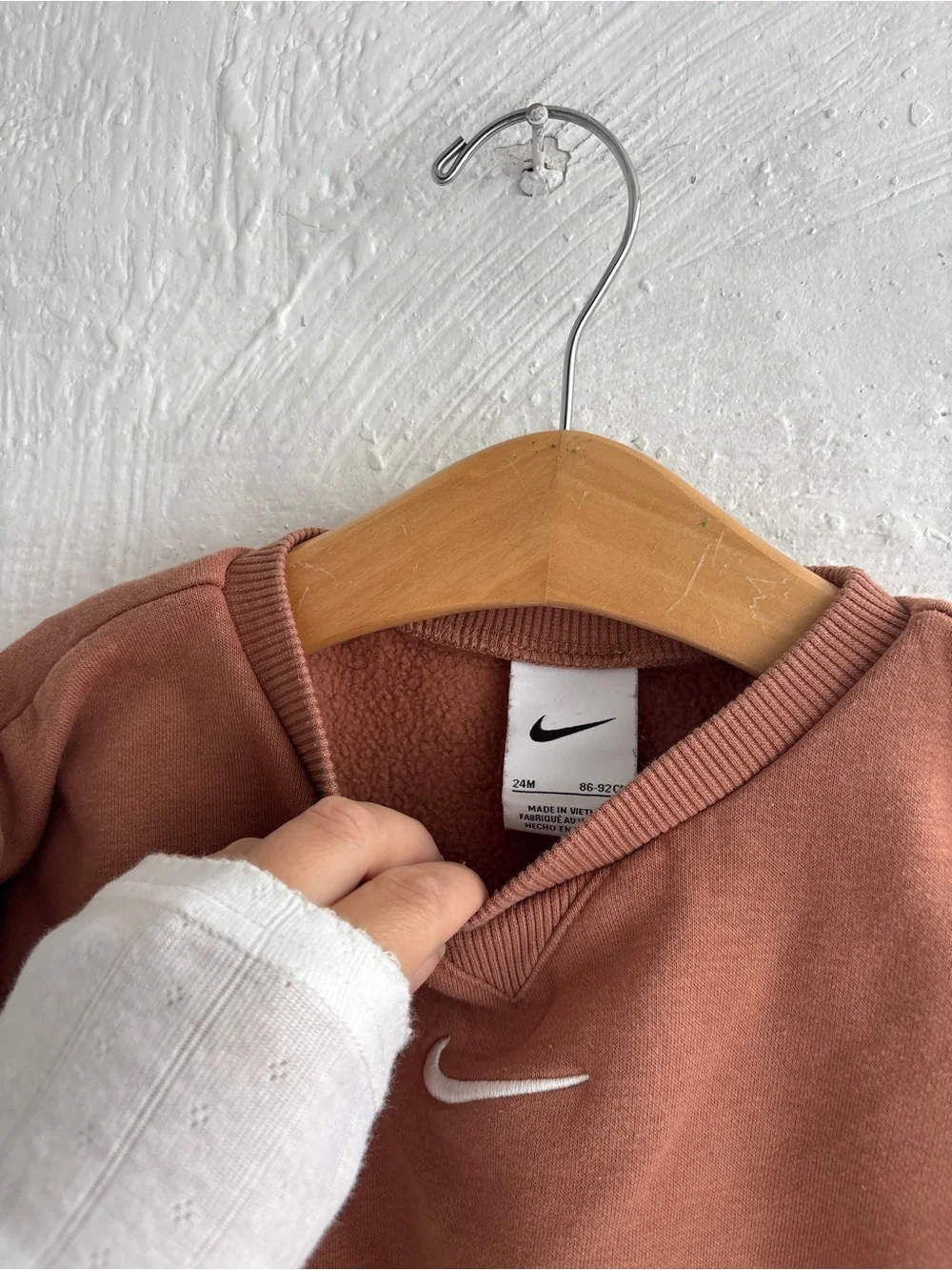 Nike terracotta brown 24 months crewneck unisex